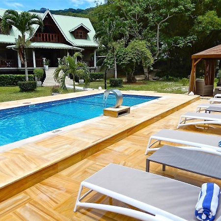 Villa Pasyon Диг Екстериор снимка